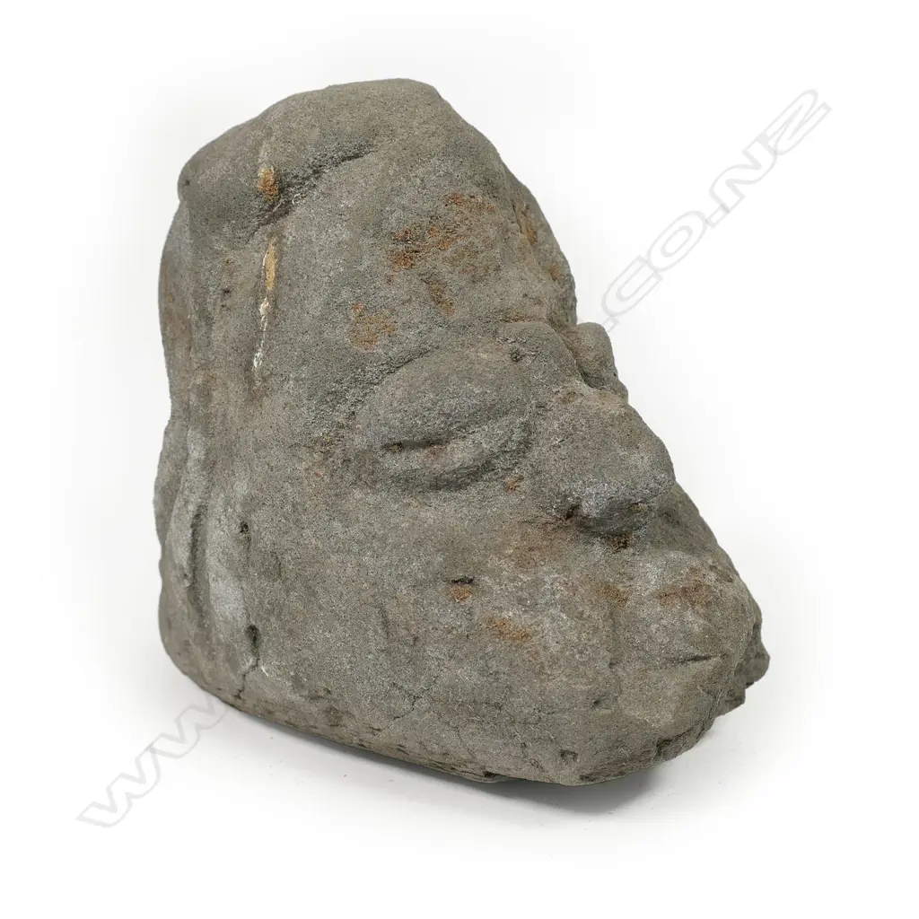 A Vanuatu carved stone double Janus head, Image 1++